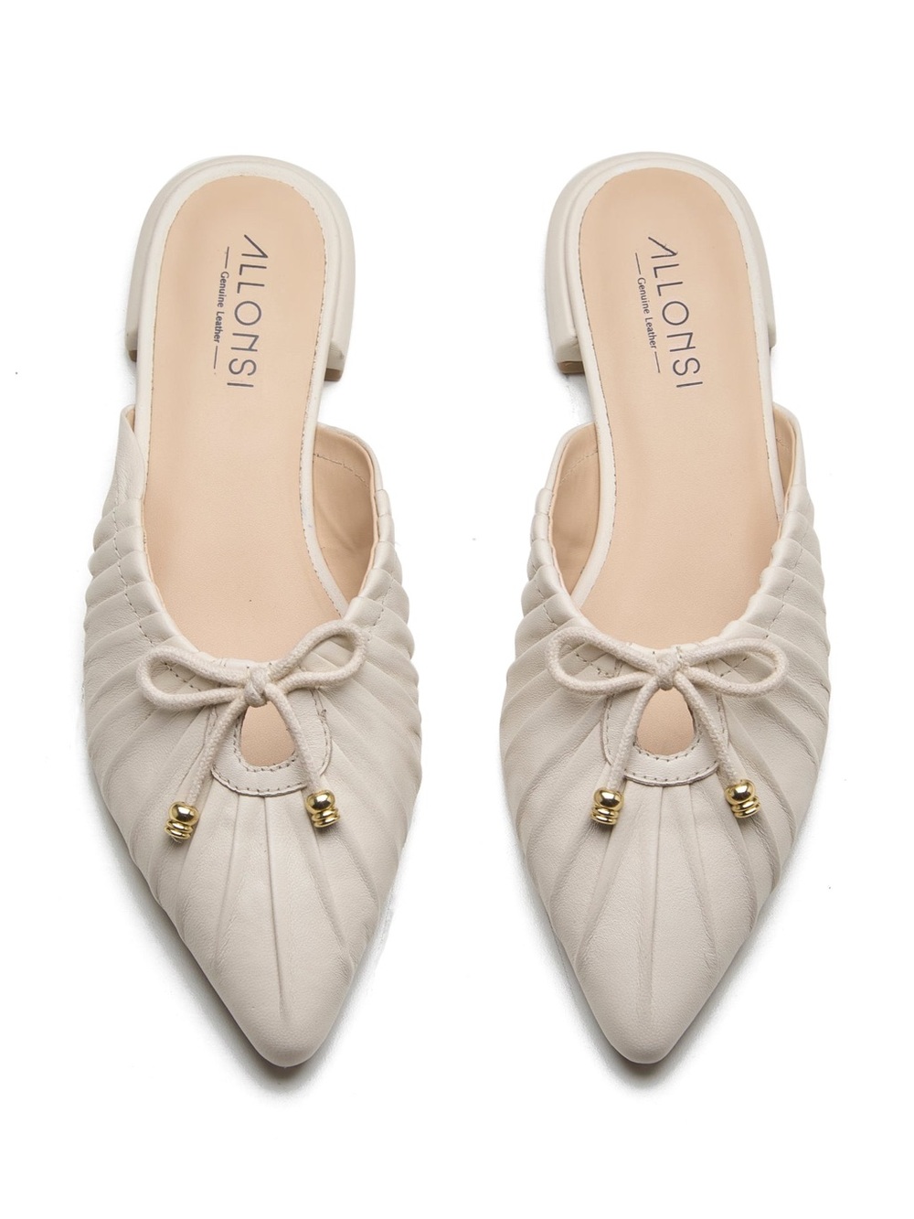 BNWT Leather Women's Cream Pointed-Toe Bow Mules